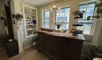 969 Washington St, Bath, ME 04530