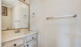 226 Cherokee Rd, Andover, NJ 07848