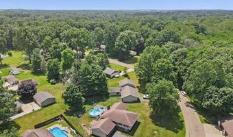 13166 Meadow St NE, Alliance, OH 44601