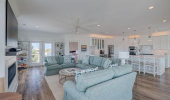 3 Sandspur Trl, Bald Head Island, NC 28461