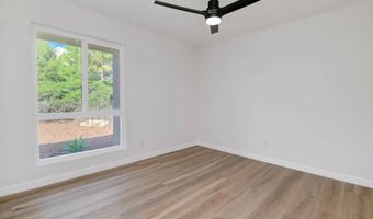9830 Lyncarol Dr, La Mesa, CA 91941