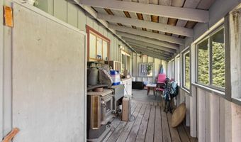 5961 Blacktail Rd, Careywood, ID 83809