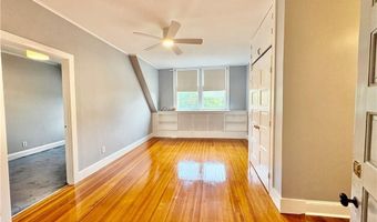 438 Wolcott Ave 2, Middletown, RI 02842