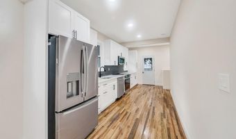 17 Banbury Ct, Amityville, NY 11701
