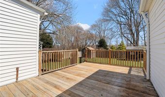 292 Boulevard, Middletown, RI 02842