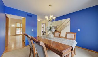 825 Brookside Dr, Ann Arbor, MI 48105