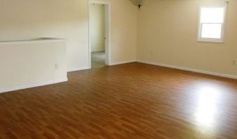 560 Broad St, Auburn, ME 04210