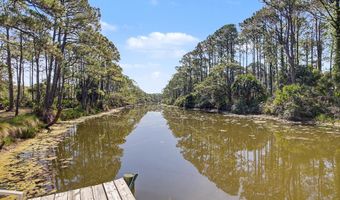 214 HARBOR Cir, Alligator Point, FL 32346