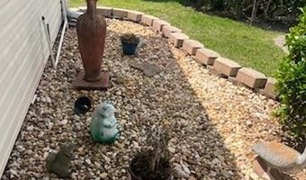 742 Gladiola Dr, Auburndale, FL 33823