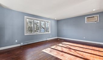 77 Vermont Dr, Bristol, CT 06010