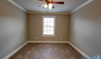 22947 Pin Oak Dr, Athens, AL 35613