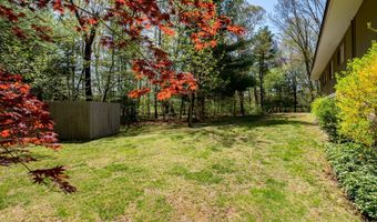 87 Pleasant Dr, Bethany, CT 06524