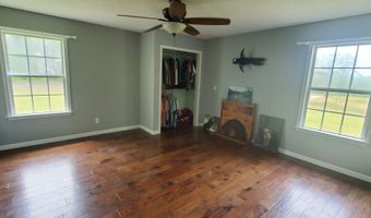 762 Old McLeod Brg, Adrian, GA 31002