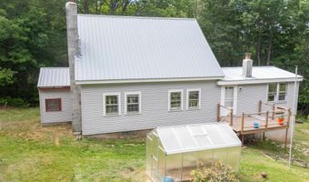 28 Miles Rd, Benton, NH 03785