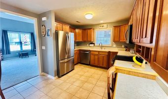 404 Fiddlers Creek Dr, Painesville, OH 44077
