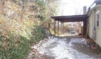 206 LAKOTA Ave, Akron, OH 44319