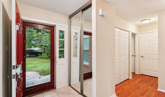 1003 MASTLINE Dr, Annapolis, MD 21401