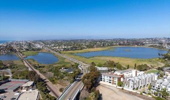 2517 State St, Carlsbad, CA 92008