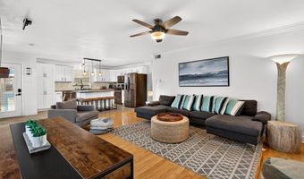 4044 Mindanao St, Bay St. Louis, MS 39520