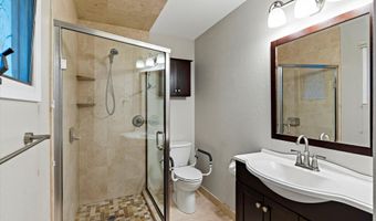 6005 More Ln, Anchorage, AK 99504