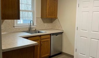 61 Arch St 1, Burlington, CT 06013