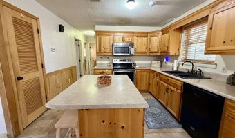 302 Woodlawn Ave, Atmore, AL 36502