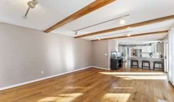 704 Cherry Brook Rd, Canton, CT 06019