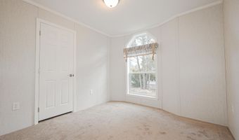 19 Parker Ave, Raymond, NH 03077