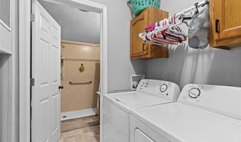 428 W Cross St, Austin, IN 47102