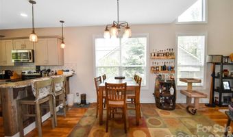 123 White Oak Road Ext, Arden, NC 28704