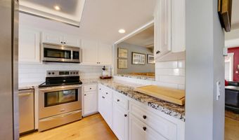 6854 Maple Leaf Dr, Carlsbad, CA 92011