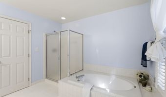 43197 WAYSIDE Cir, Ashburn, VA 20147