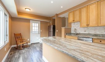 39 Neillian St 39, Bedford, MA 01730