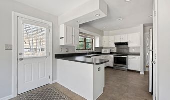 12 ROBERTS Rd, Lewes, DE 19958