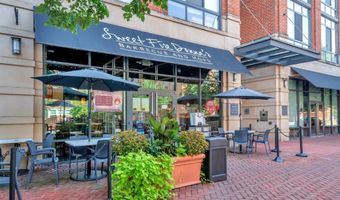520 JOHN CARLYLE St 320, Alexandria, VA 22314