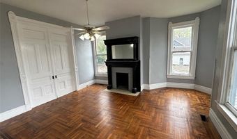 821 Alby St, Alton, IL 62002