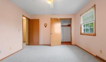 2433 CARLETON Ave, Appleton, WI 54915