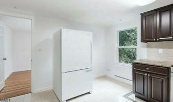 26 Harrison St B, Andover, NJ 07801
