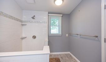 5 ENSIGN Dr, Berlin, MD 21811