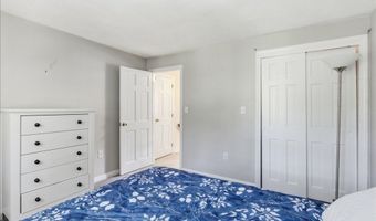 27 Kennel Hill Dr, Beverly, MA 01915