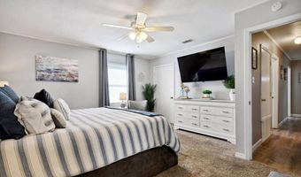8 Hartford Pl, Gulfport, MS 39507