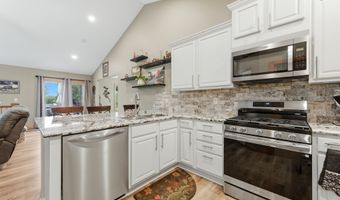 419 S Quail Run Ct, Andover, KS 67002