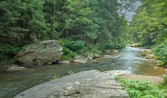 151 E TRAILS Rd, Airville, PA 17302