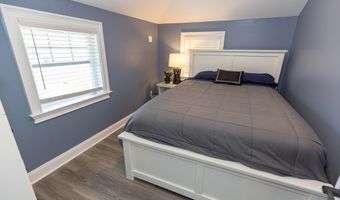 55 Swan Ave, Old Lyme, CT 06371