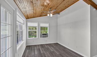 9002 Alabama St, Bay St. Louis, MS 39520