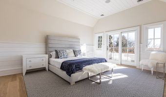 121 Hand Ln, Amagansett, NY 11930