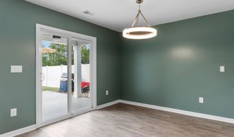 628 Woodland Farms Cir, Aynor, SC 29511