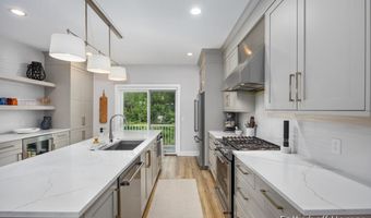 645 Greenslate Dr SE, Ada, MI 49301