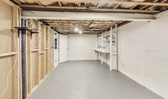 4422 NEPTUNE Dr, Alexandria, VA 22309