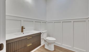 2707 1st St, Arnolds Park, IA 51331